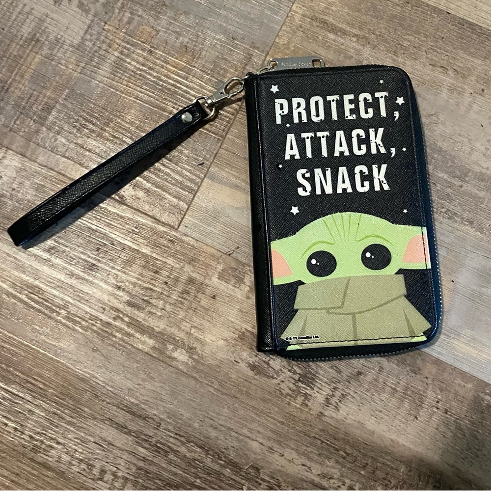 Women's Buckle-Down PU Zip Around Wallet Rectangle-Star Wars The Child